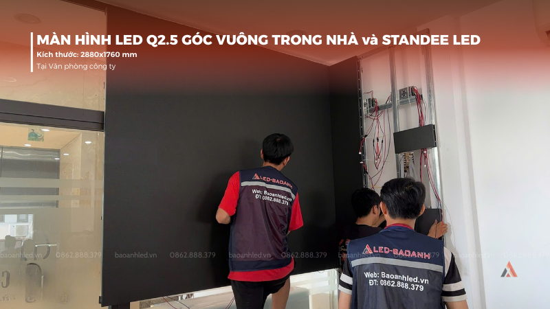 lap-dat-man-hinh-led-q2-5-goc-vuong-trong-nha-tai-van-phong-cong-ty-1