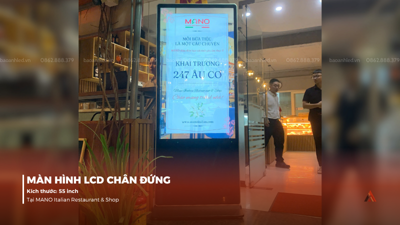 anh-lap-dat-man-hinh-lcd-55-inch-chan-dung-trong-nha-tai-mano-italian-restaurant-&-shop-4