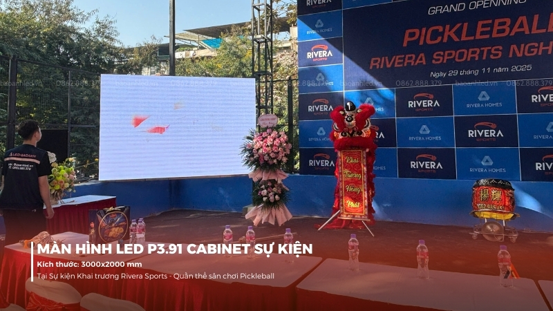 anh-lap-dat-man-hinh-led-p3-91-cabinet-su-kien-tai-khai-truong-rivera-sports-5