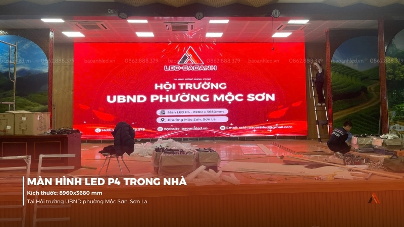 lap-dat-man-hinh-led-p4-trong-nha-tai-ubnd-phuong-moc-son-1