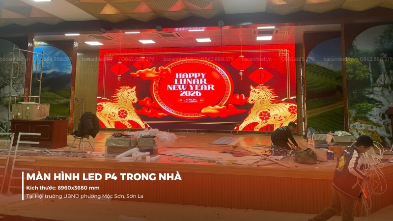 lap-dat-man-hinh-led-p4-trong-nha-tai-ubnd-phuong-moc-son-2
