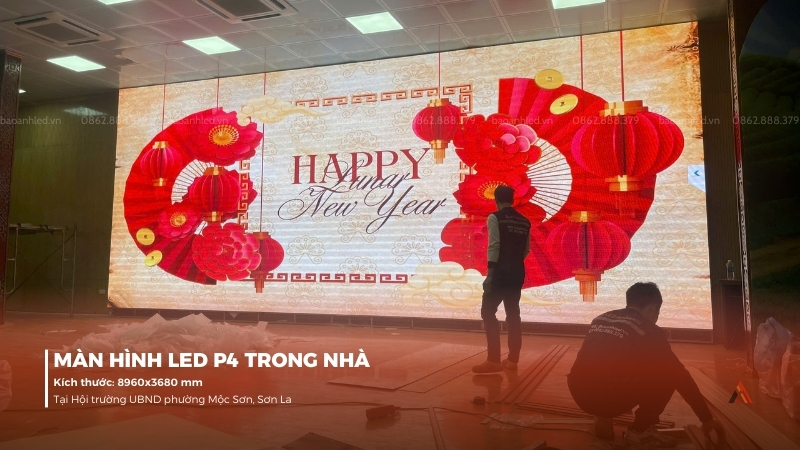 lap-dat-man-hinh-led-p4-trong-nha-tai-ubnd-phuong-moc-son-4