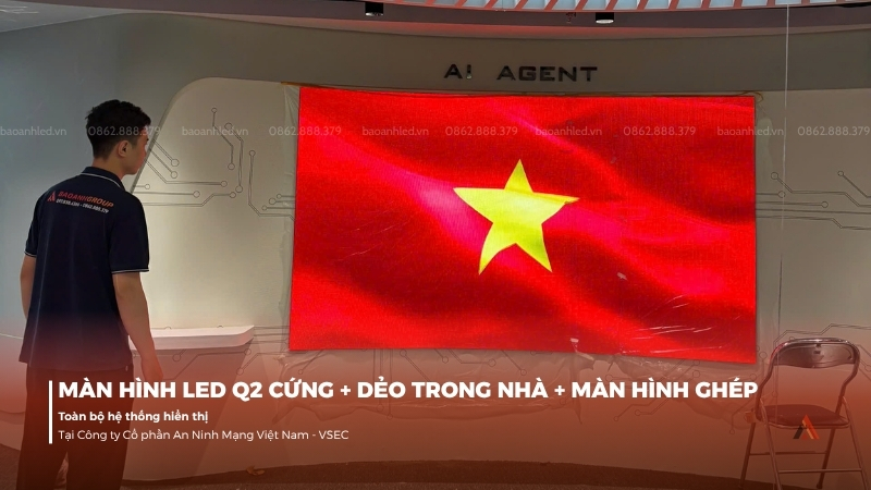 anh-lap-dat-man-hinh-led-q2-cung-deo-va-he-thong-man-hinh-ghep-trong-nha-tai-vsec-7