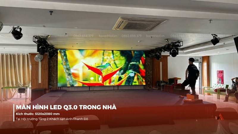 anh-lap-dat-man-hinh-led-q3-0-trong-nha-tai-khach-san-tang-2-khach-san-anh-thanh-do-3