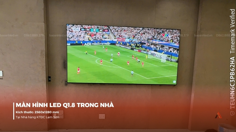 anh-lap-dat-man-hinh-led-q1-8-trong-nha-tai-nha-hang-ktdc-lam-son-2